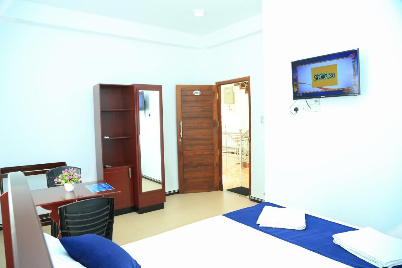 Blue Diamond Resort Тринкомале Екстериор снимка